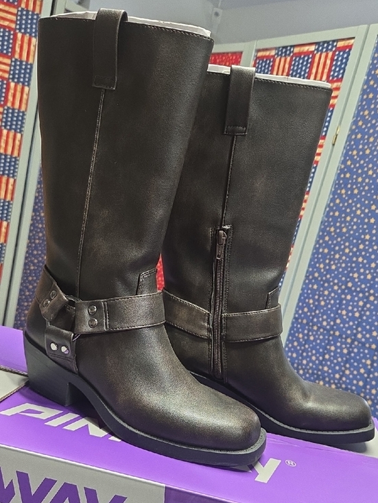 Time and Tru Shoes - **Time and Tru Black Rubber Boot Sole - Heavy Tread**
